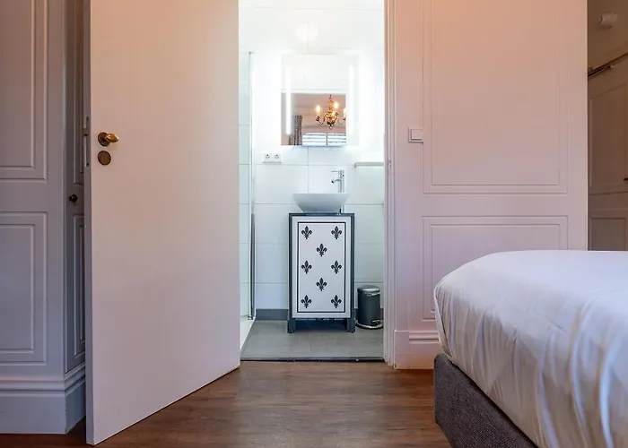 Restaurant Cafe Parkzicht Отель Рурмонд