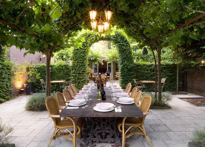 Отель Restaurant Cafe Parkzicht 2*