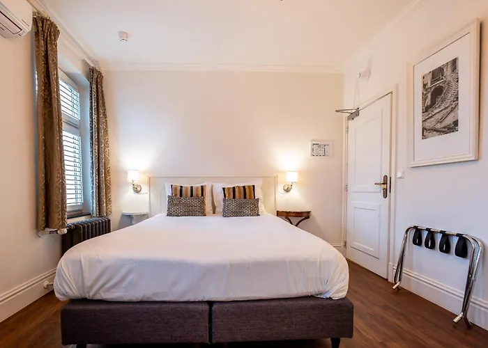 Restaurant Cafe Parkzicht Hotel 2*